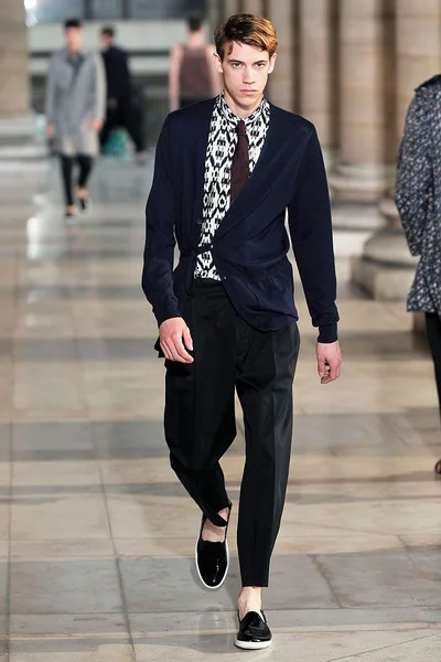 Look 34